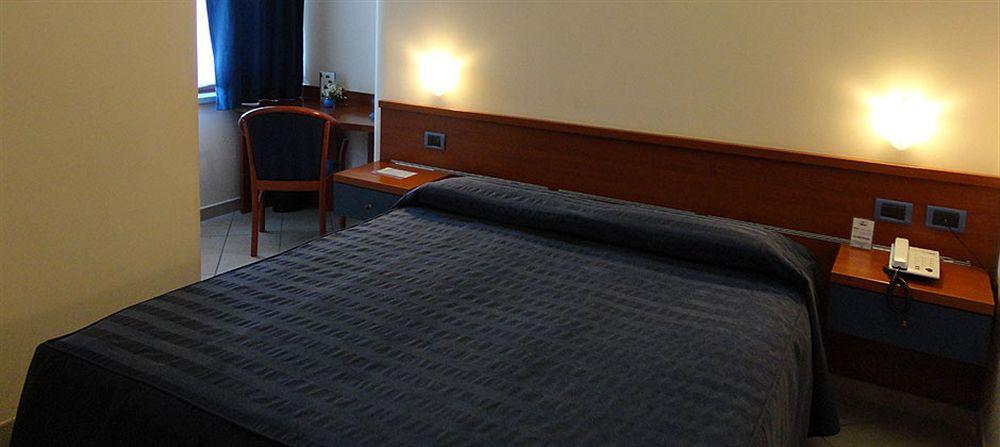 1000 Miglia Hotel Monteroni d'Arbia Luaran gambar