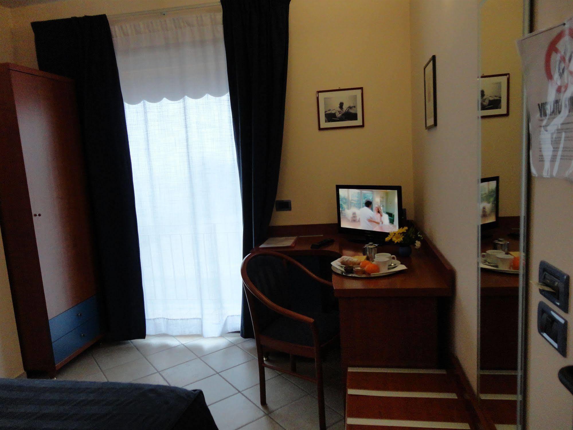 1000 Miglia Hotel Monteroni d'Arbia Luaran gambar